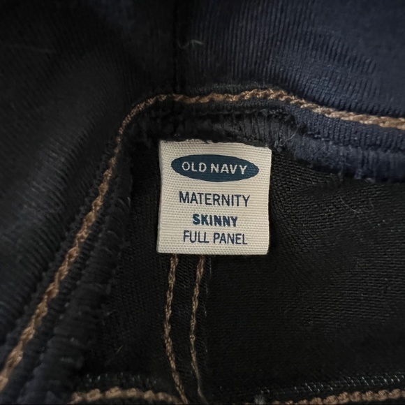Old Navy Skinny Maternity Jeans - Picture 2 of 3